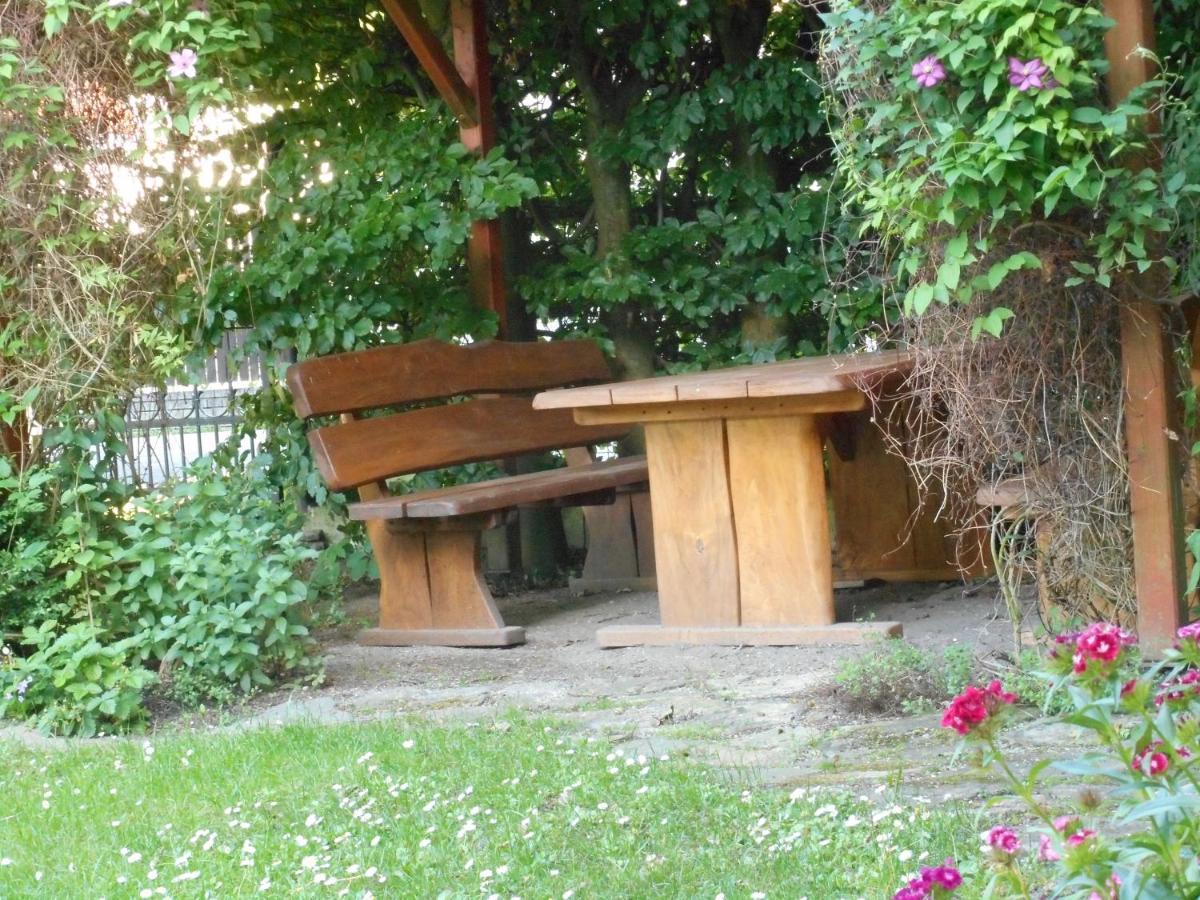 Penzion U Lesa Ceske Budejovice Exterior foto
